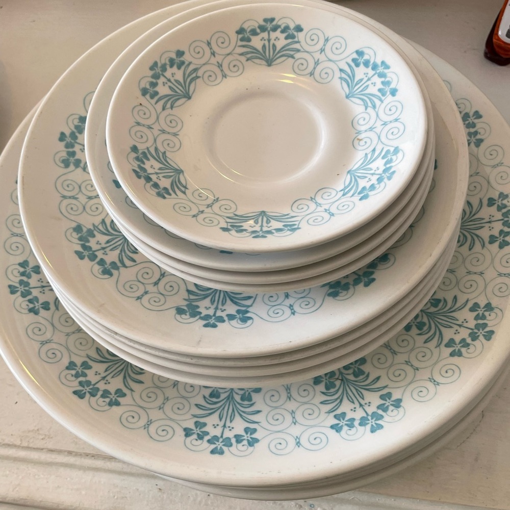 Vintage Syracuse China EUC!